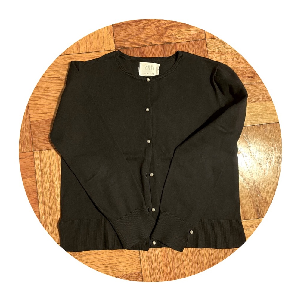Classic cardigan with pearl buttons